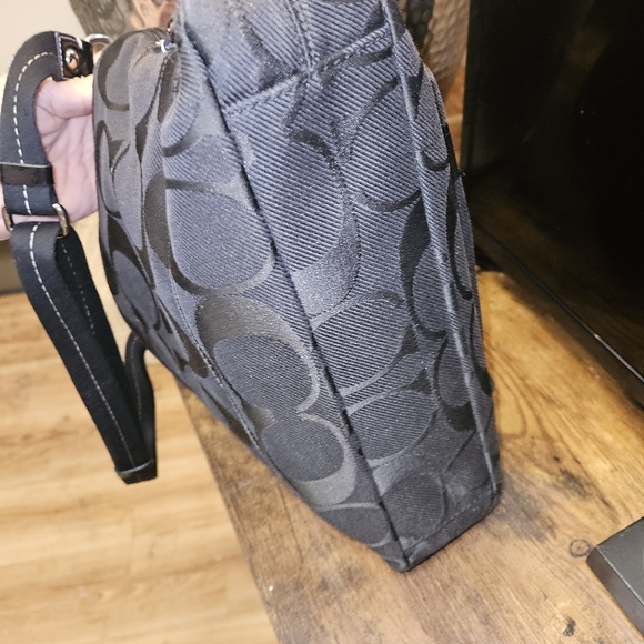 COACH Satchel Medium Size - Picture 7 of 11